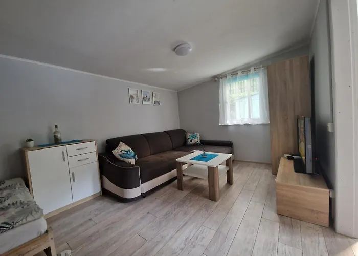 Lesny Zakatek - Morze 度假居 乌斯特卡